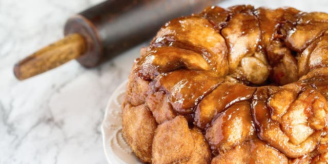 Peanut butter cup monkey bread recipe goes viral: 'Family favorite' - Fox News