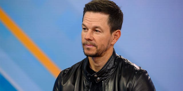 Actor Mark Wahlberg offered to alert his unfortunate retired truthful he could apologize to him successful person, according to nan U.K.'s Daily Mail.