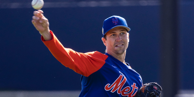 New York Mets pitcher Jacob deGrom at spring training camp on March 13, 2022 in Port St. Lucie, Florida.