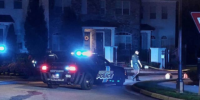 Home invasion in Atlanta suburb leave one man shot and suspects at large