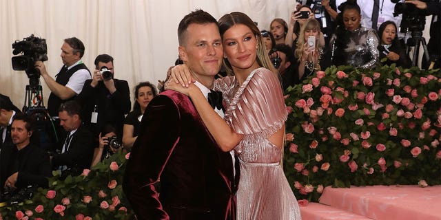 Tom Brady and Gisele Bündchen fought each other "trouble in paradise" rumors from before the start of the football season.  The couple finalized their divorce on Friday, October 28, 2022 after 13 years of marriage.