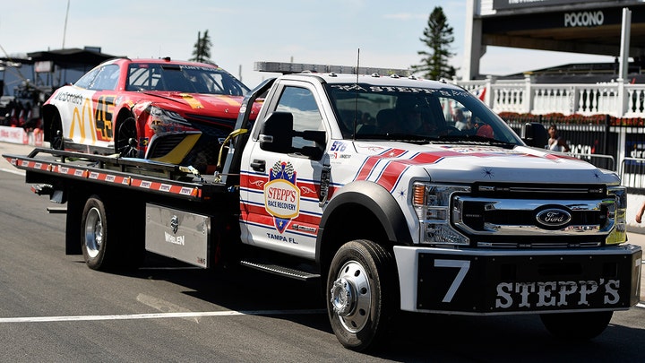 NASCAR: Kurt Busch reveals what it's like to drive for Michael Jordan