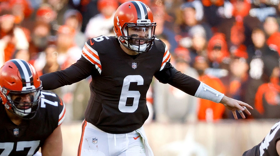 Browns still favored vs. Panthers after Baker Mayfield trade