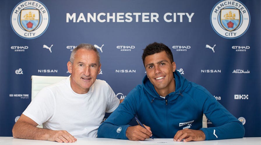 Machester City signs Rodri to three-year contract extension