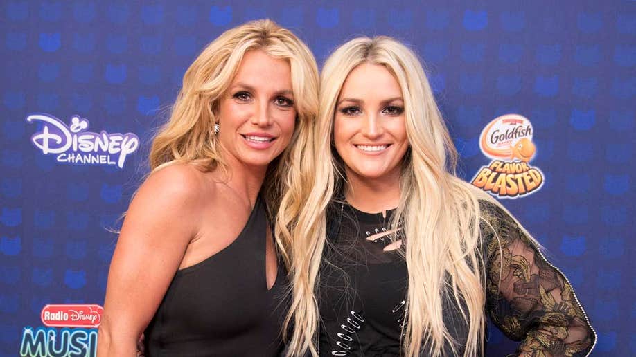 Britney Spears with her sister Jamie Lynn Spears