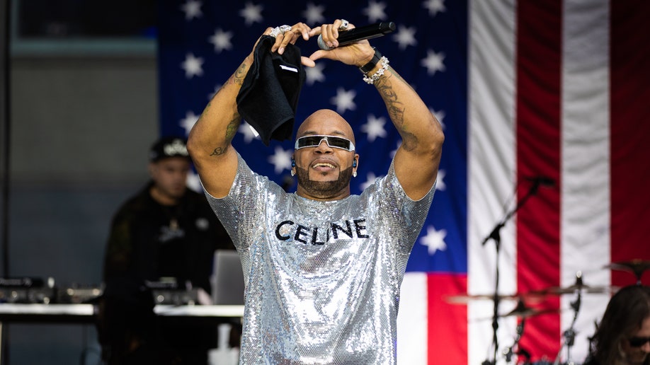 Flo Rida Fox & Friends Concert