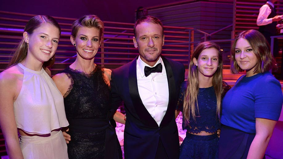 Tim McGraw, wife Faith Hill, and their daughters