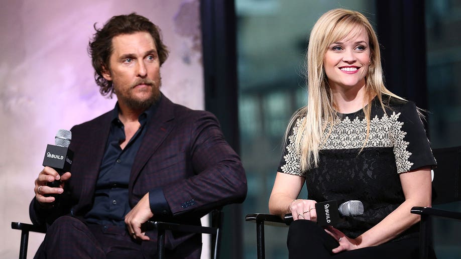  Matthew McConaughey and Reese Witherspoon