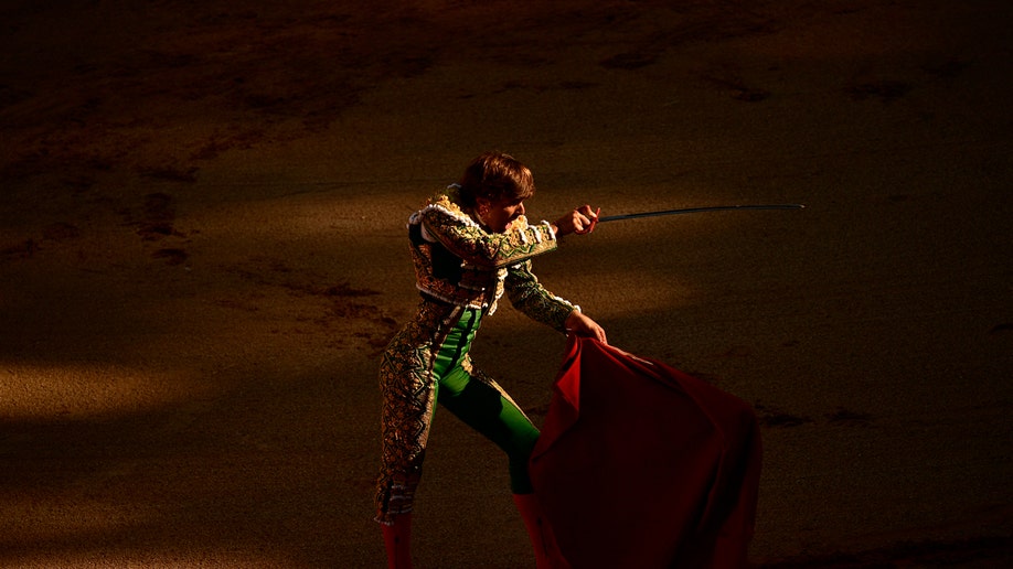 Bullfighter performance at San Fermin