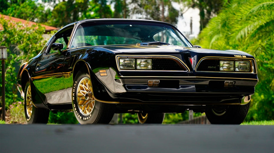 ‘Bandit’ Pontiac Trans Am driven only 14 miles up for auction and worth a fortune