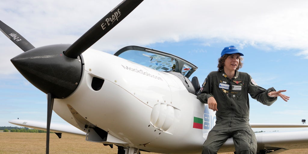 17-year-old Belgian-British pilot sets record for youngest solo flight around the world - Vimarsana News