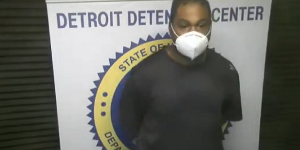 Detroit man accused of setting blaze that injured 8 responding firefighters - Vimarsana News