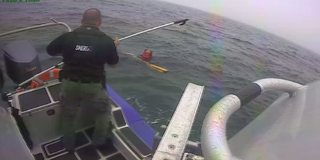 Massachusetts police save man who fell off boat in 'fog, driving rain and rough seas' - Vimarsana News