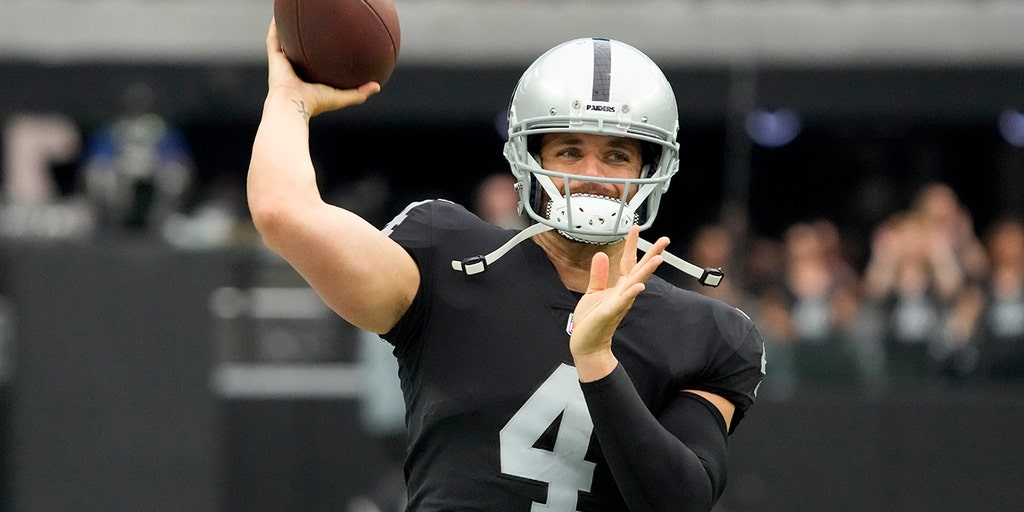 The stars are aligning - NFL fans speculate potential Tom Brady move to  Raiders following Derek Carr news