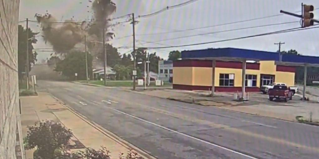 Evansville-Indiana-Home-Explosion-2.png?