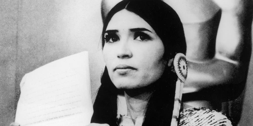 Academy apologizes to Sacheen Littlefeather nearly 50 years after rejecting an Oscar on Marlon Brando's behalf - Vimarsana News