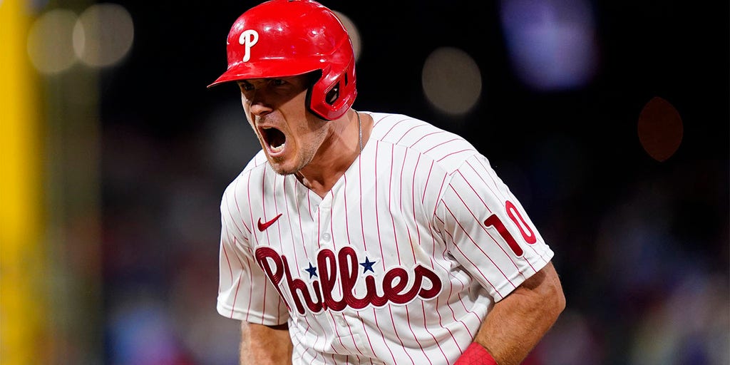 Realmuto, Phils Rally Past Alcantara, Marlins; 7th W in Row