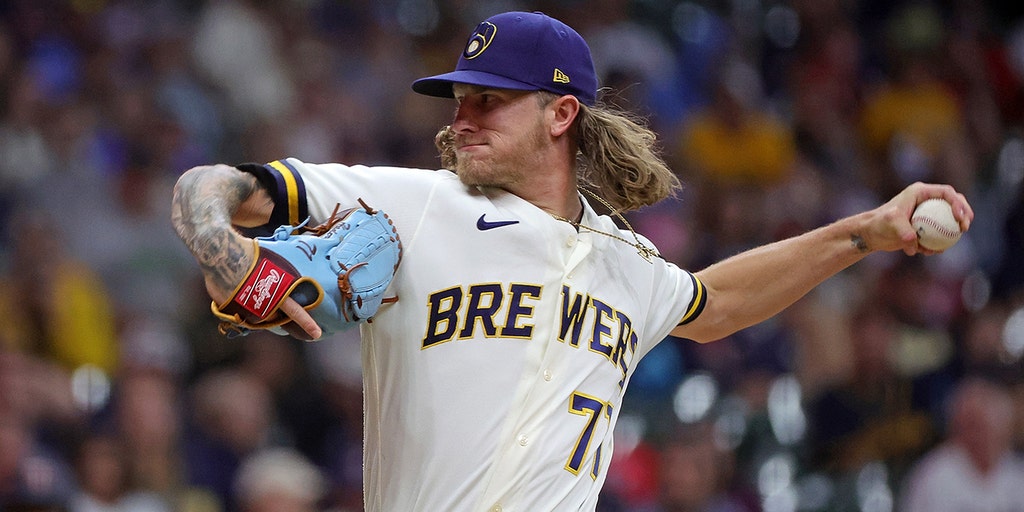 Brewers pitcher calls out front office for Josh Hader trade during August  skid: 'Didn't send right message' 