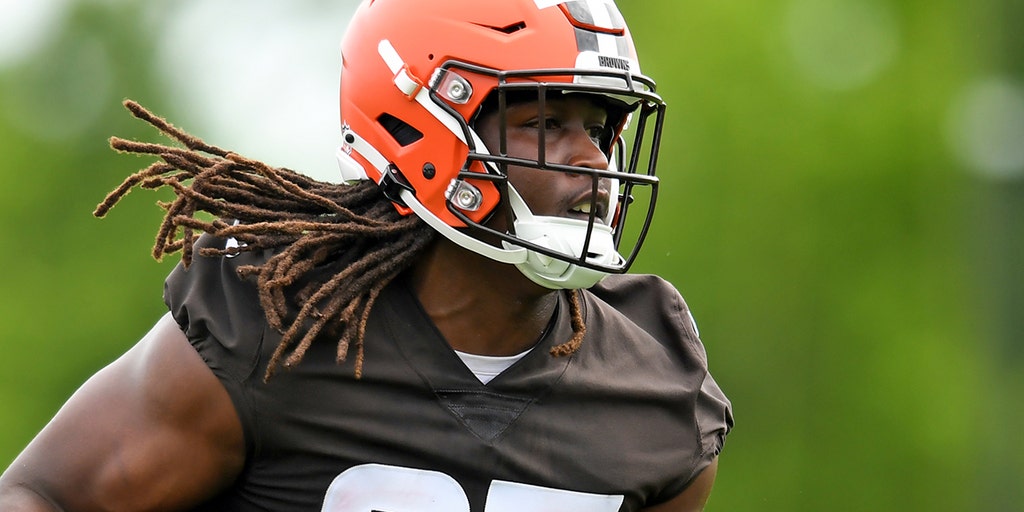 Browns: Kareem Hunt already dealing with injuries after reunion