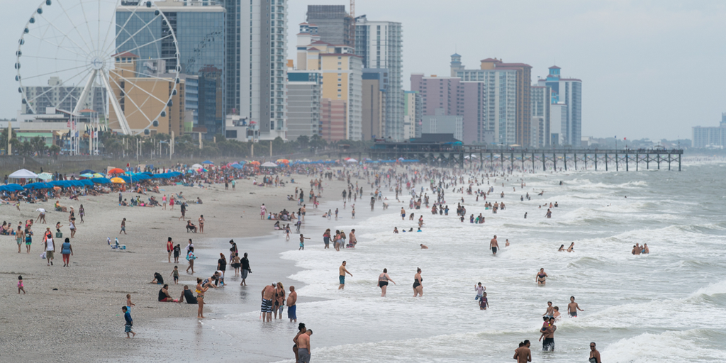 Small plane crash lands in waters off Myrtle Beach, just days after similar accident in New Hampshire - Vimarsana News