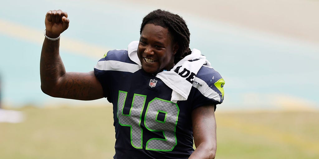 One-handed NFL star Shaquem Griffin's off-season diet and workout plan