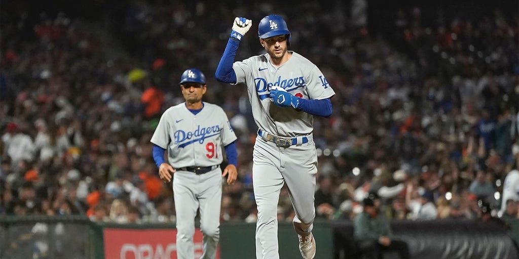 Dodgers' James Outman hits HR in 1st MLB at-bat and family goes wild