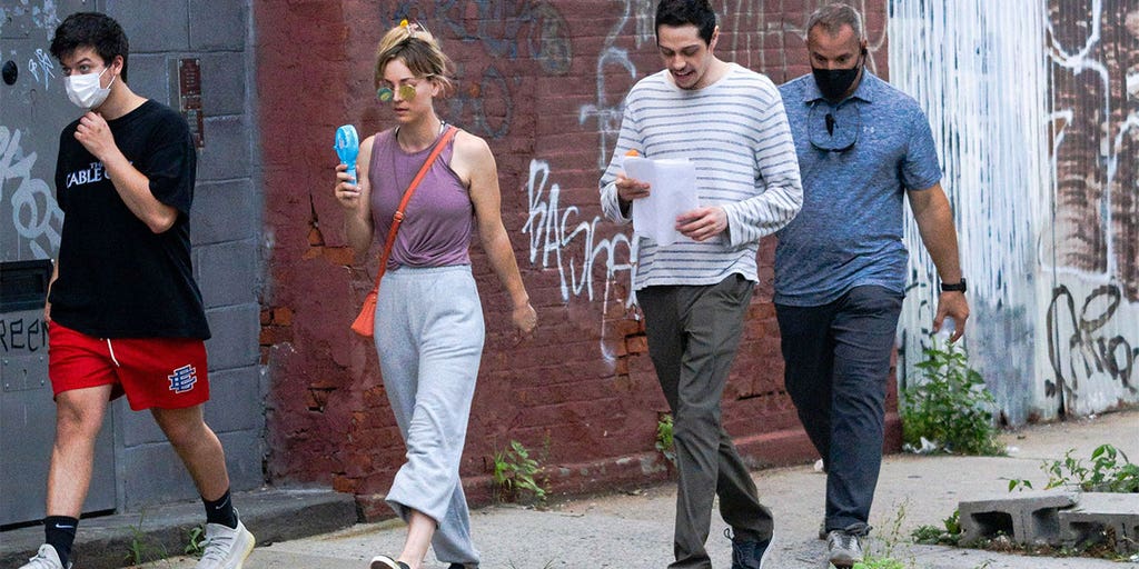 Kaley Cuoco and Pete Davidson both star in the upcoming romantic comedy 'Meet Cute' - Vimarsana News