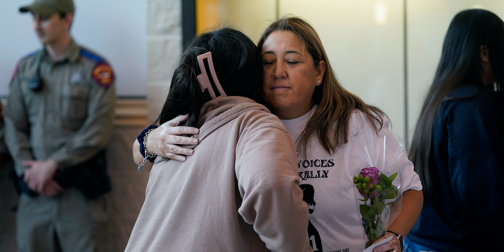 Uvalde residents react to school board firing Police Chief Pete Arredondo after mass shooting: 'Long overdue' - Vimarsana News