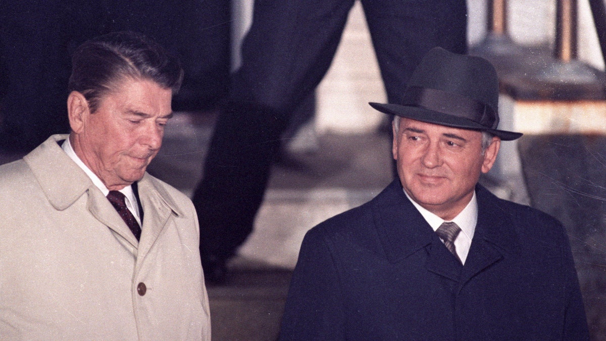 Reagan and Gorbachev