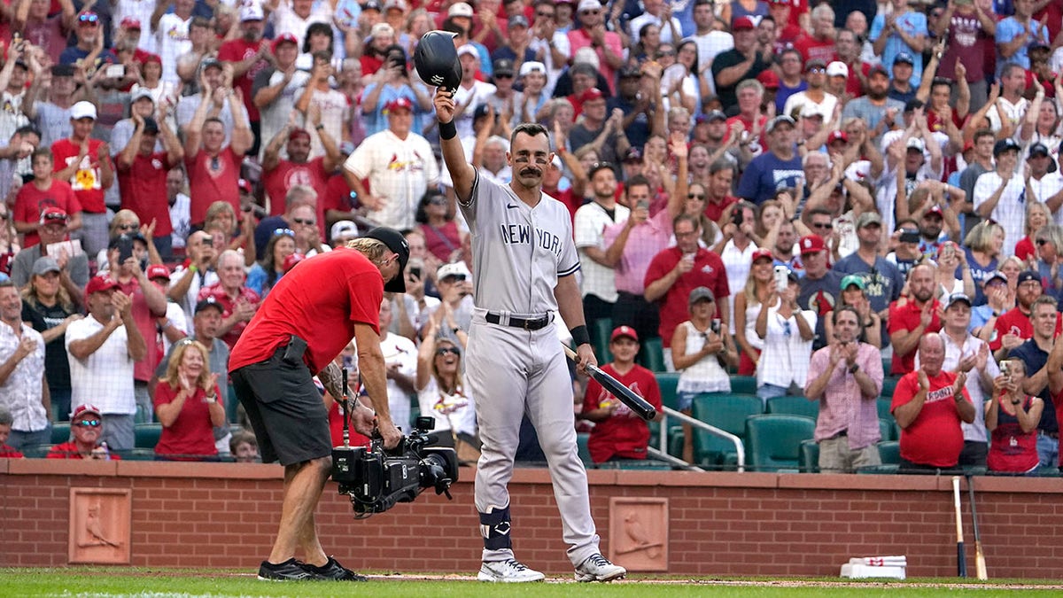 Cardinals rally for series-opening win in Matt Carpenter’s return to St. Louis