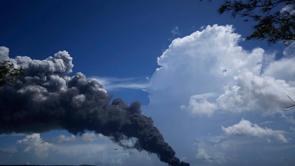 Fire at Cuban oil storage facility