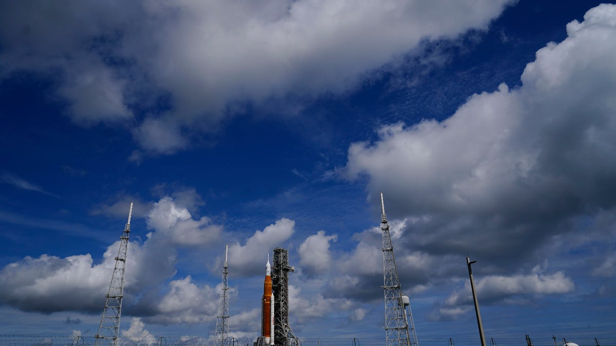 The new NASA moon rocket is seen on Launch Pad 39-B