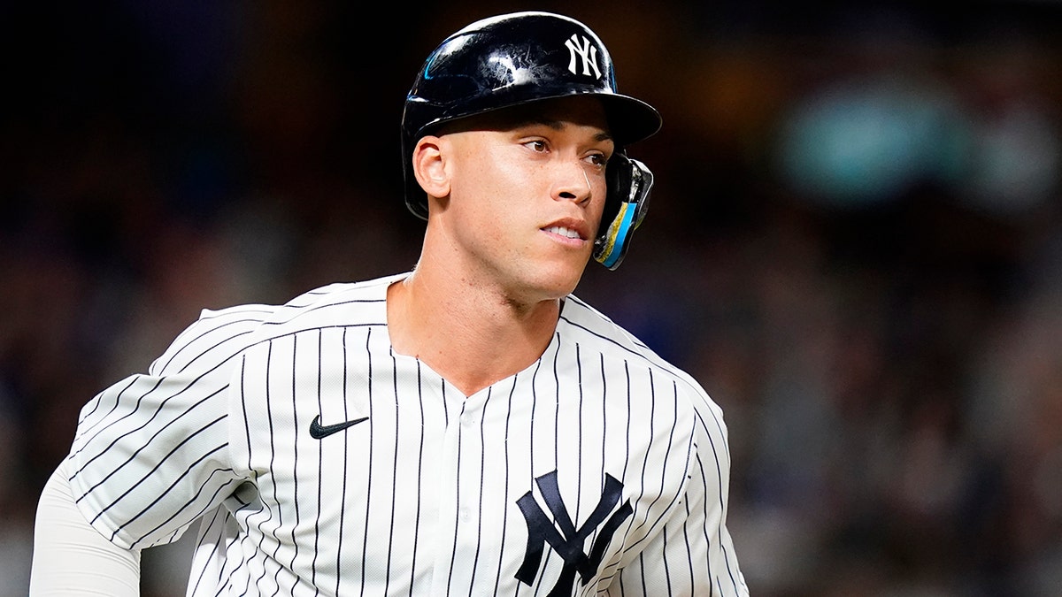 Aaron Judge hits hits 48th home run