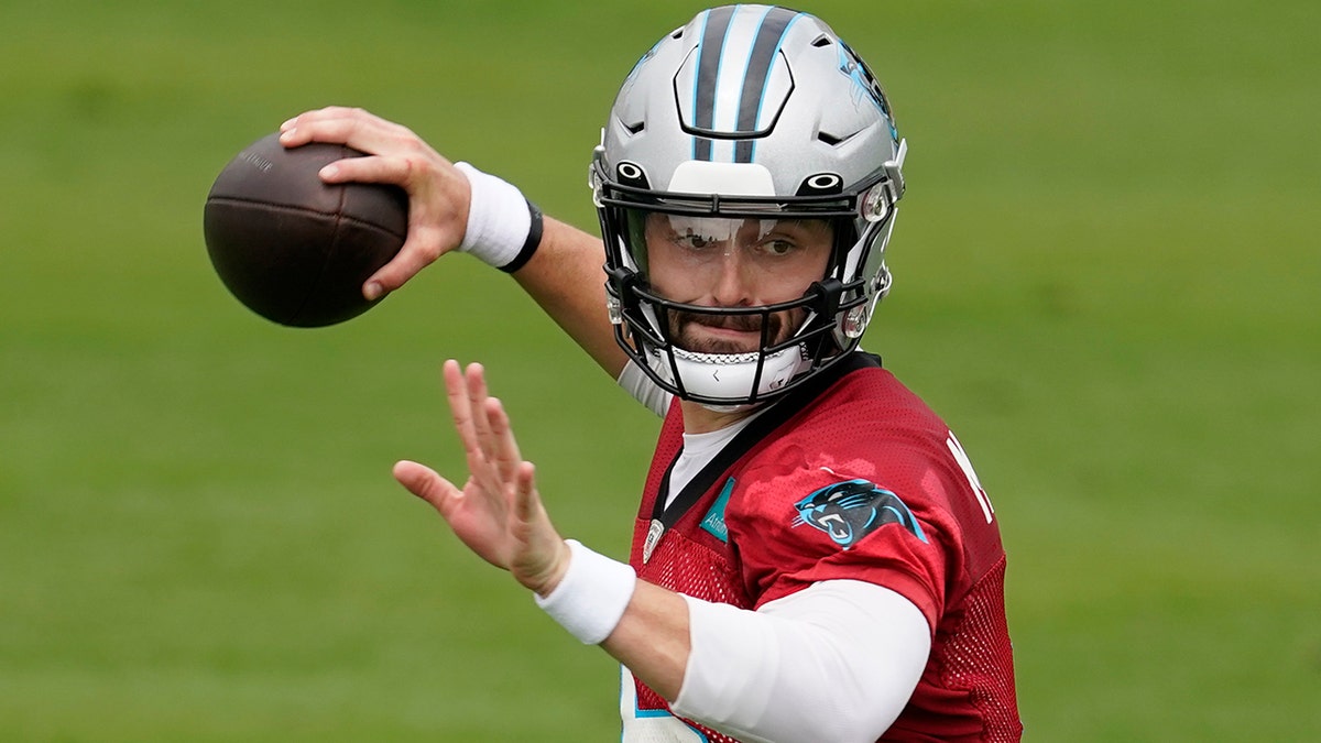 Baker Mayfield at training camp