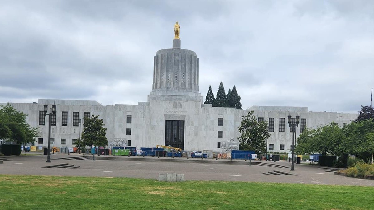 Salem Oregon capitol