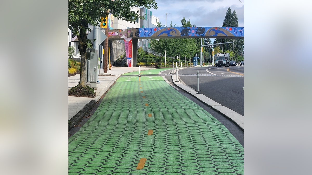 Bike lanes in Burlington, Oregon