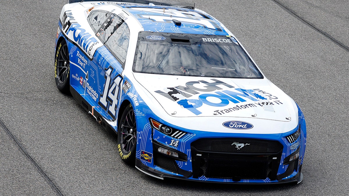 Chase Briscoe races at Richmond