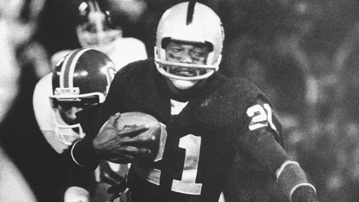 Cliff Branch's blazing speed led to Hall of Fame induction