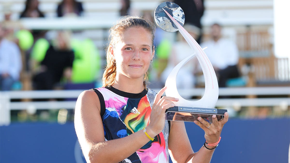 Daria Kasatkina holds trophy