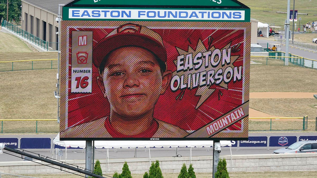 Scoreboard photo of Easton Oliverson