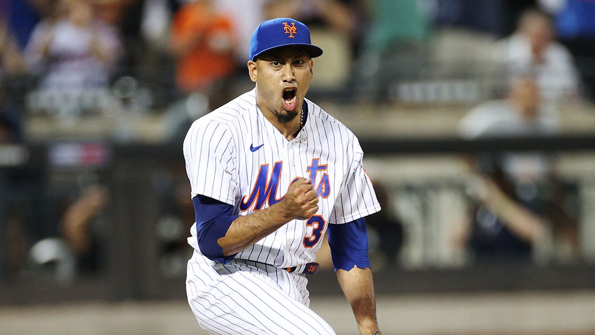 Edwin Diaz reacts after save