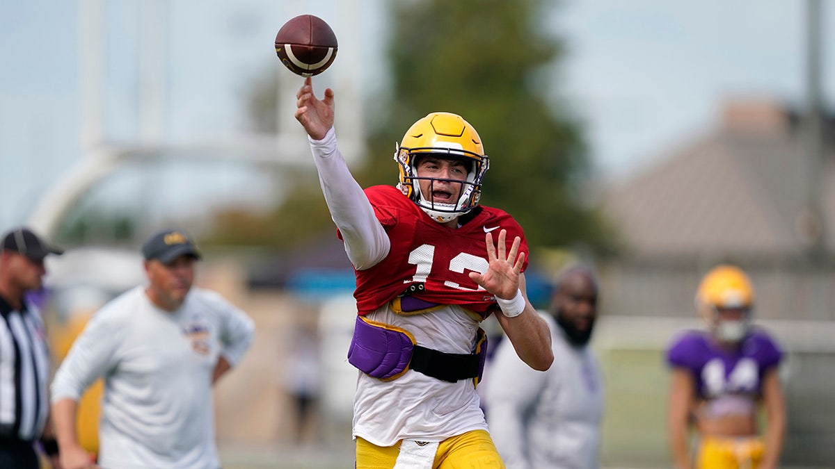 Garrett Nussmeier throwing pass in LSU football's training camp