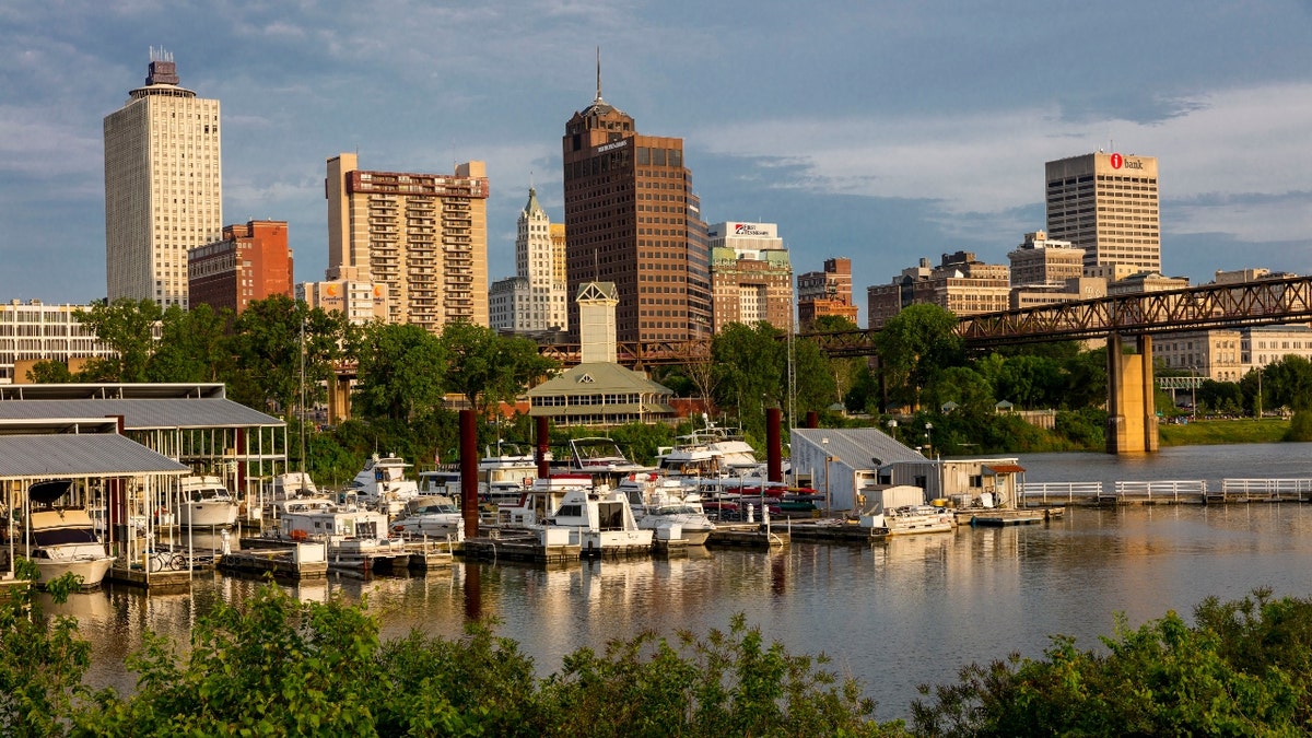 Memphis, Tennessee, skyline along the Mississippi River