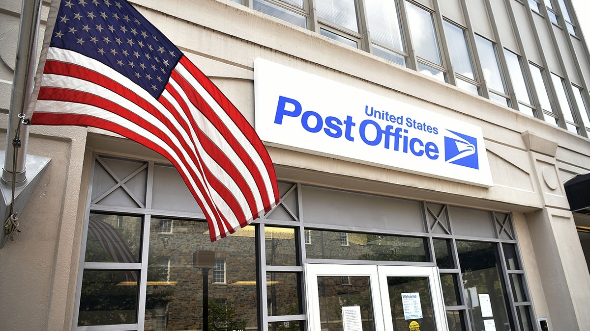 A photo of a US Post Office