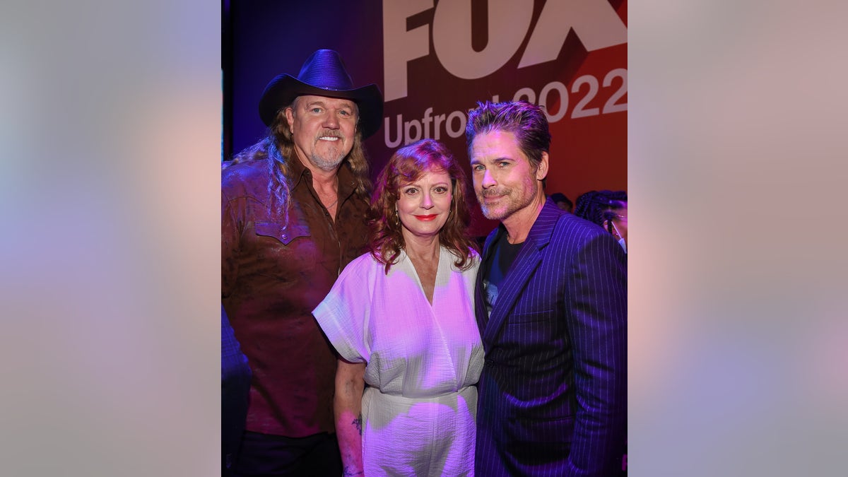 Trace Adkins with Susan Sarandon