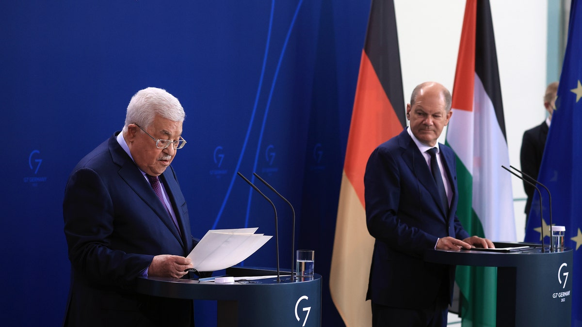 Sholz and Abbas, Chancellor, Germany and Palestinians