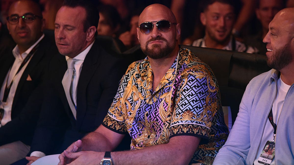 Tyson Fury watches Nathan Gorman and Thomas Salek fight