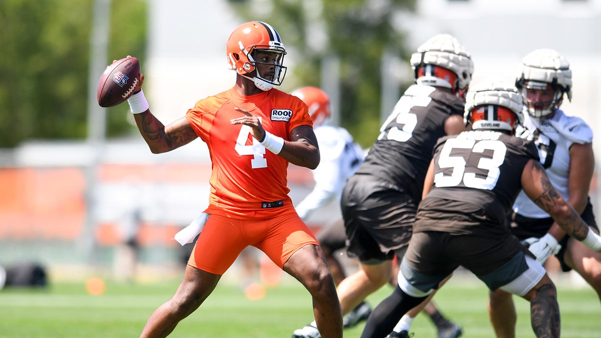 Deshaun Watson at practice