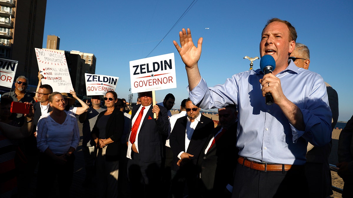 zeldin at campaign rally