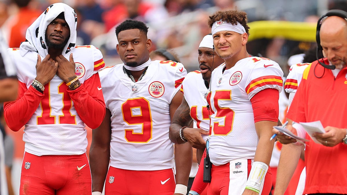 Patrick Mahomes with Marquez Valdes-Scantling #11, JuJu Smith-Schuster